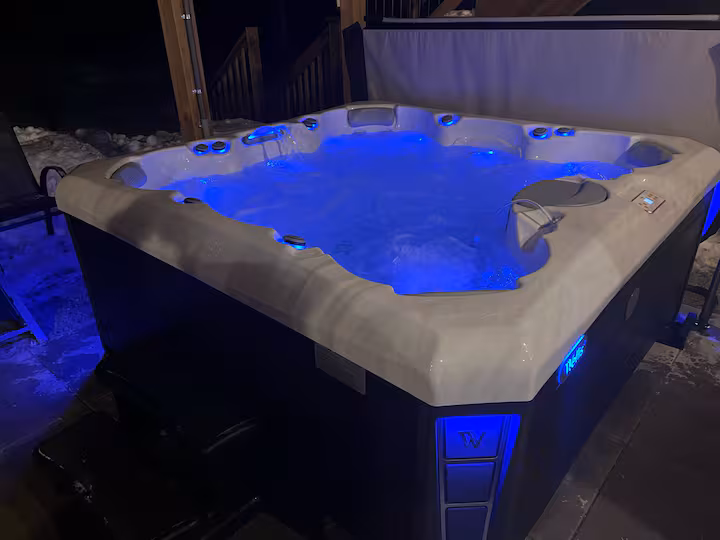 Hot tub